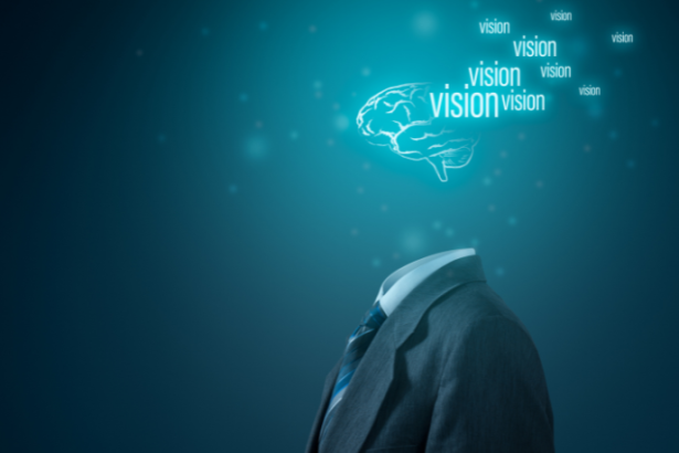 Bráulio Henrique Dias Viana destaca as competências que definem o novo líder: adaptabilidade, empatia e visão estratégica para o futuro.