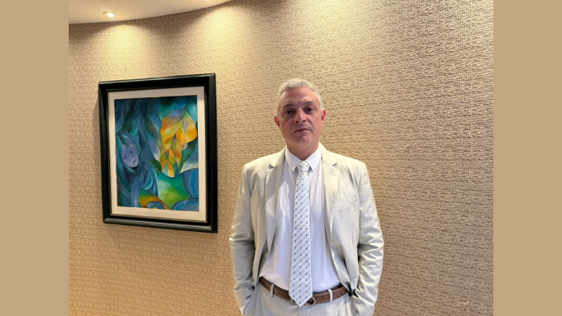 Leonardo Manzan reforça que estabilidade regulatória é essencial para atrair capital e garantir o avanço das obras públicas.