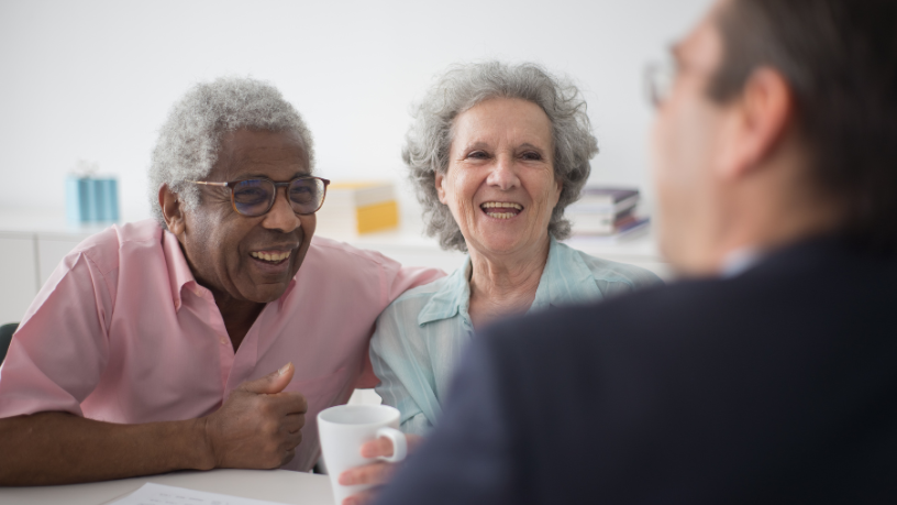 O Sindnapi – Sindicato Nacional dos Aposentados, Pensionistas e Idosos destaca que engajamento ativo dos aposentados influencia decisões e protege direitos coletivos.