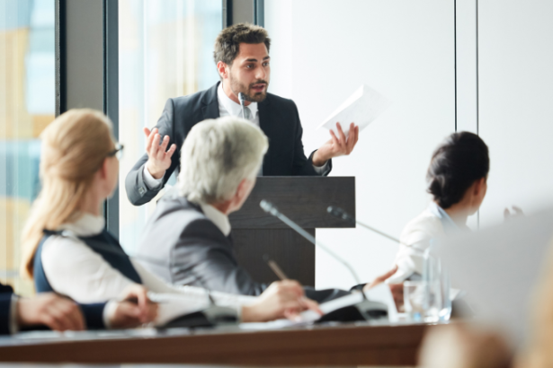 Fortalecer a participação dos aposentados em debates sobre políticas públicas garante voz e representatividade, reforça o Sindnapi – Sindicato Nacional dos Aposentados, Pensionistas e Idosos.