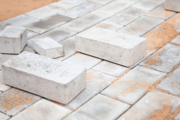 Métodos para avaliar a qualidade da compactação da base antes do assentamento de pavers, desenvolvido para Valderci Malagosini Machado.