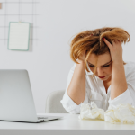 O estresse crônico atua de forma silenciosa no organismo e pode comprometer a saúde física e mental, como explica Alexandre Costa Pedrosa neste artigo.