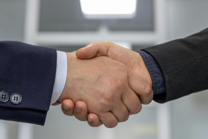 Saiba tudo sobre parcerias entre incorporadoras e fundos de investimento e como esses acordos impulsionam novos projetos. Conteúdo de Alex Nabuco Dos Santos.